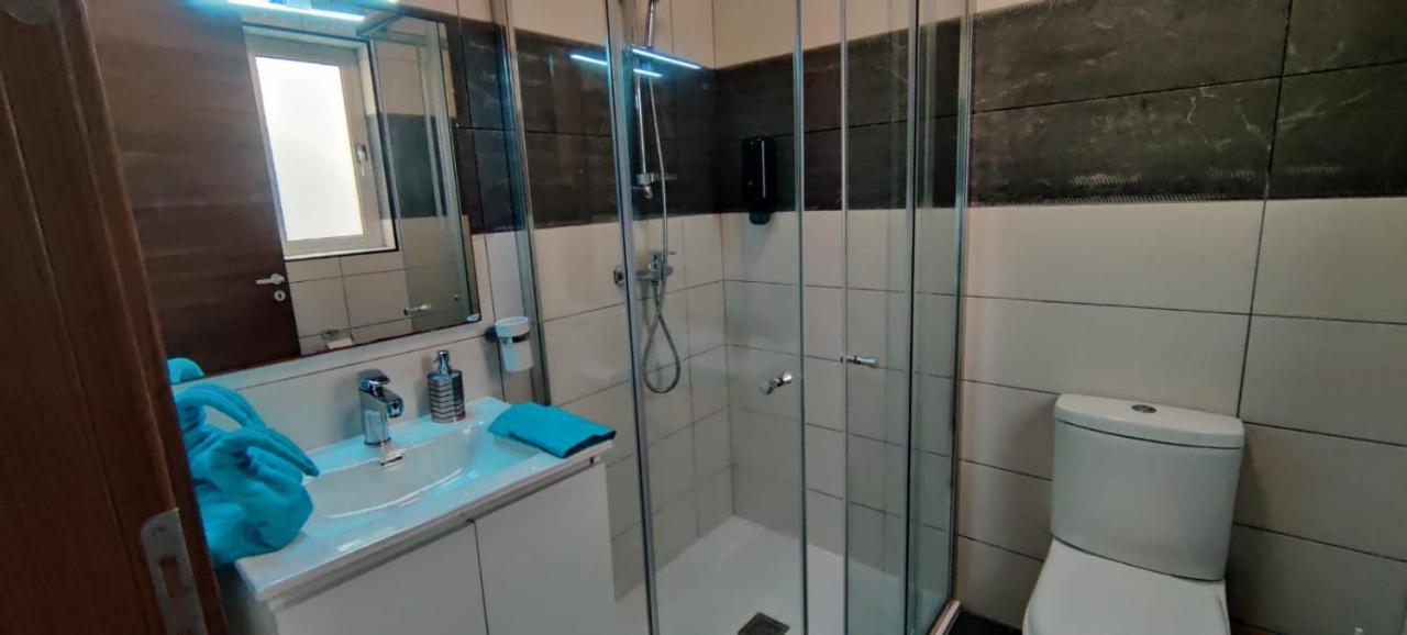 Blu-M Central Qormi Kültér fotó