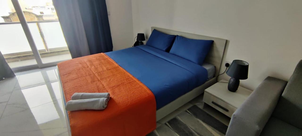 Blu-M Central Qormi Kültér fotó